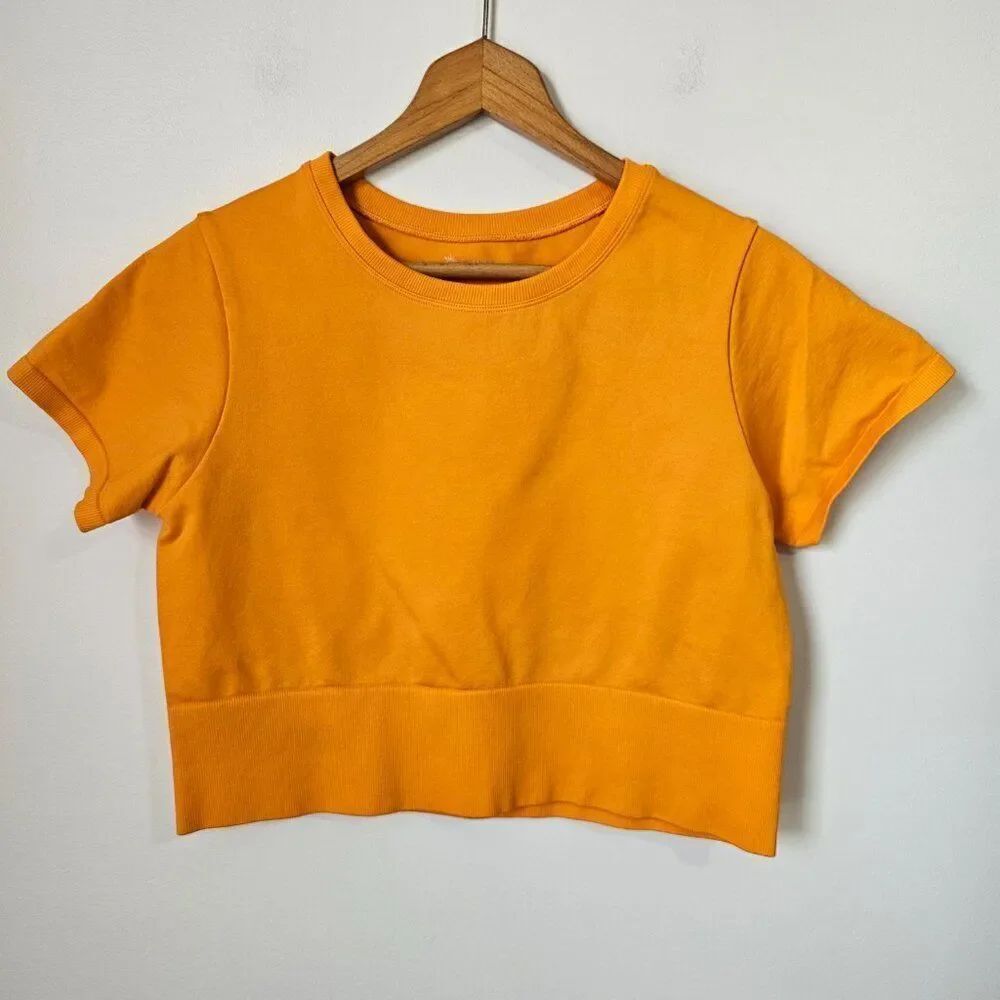EUC LIKE NEW OFFLINE BY AERIE DEEP YELLOW CROP TEE ACTIVEWEAR/ LOUNGE SIZE XL